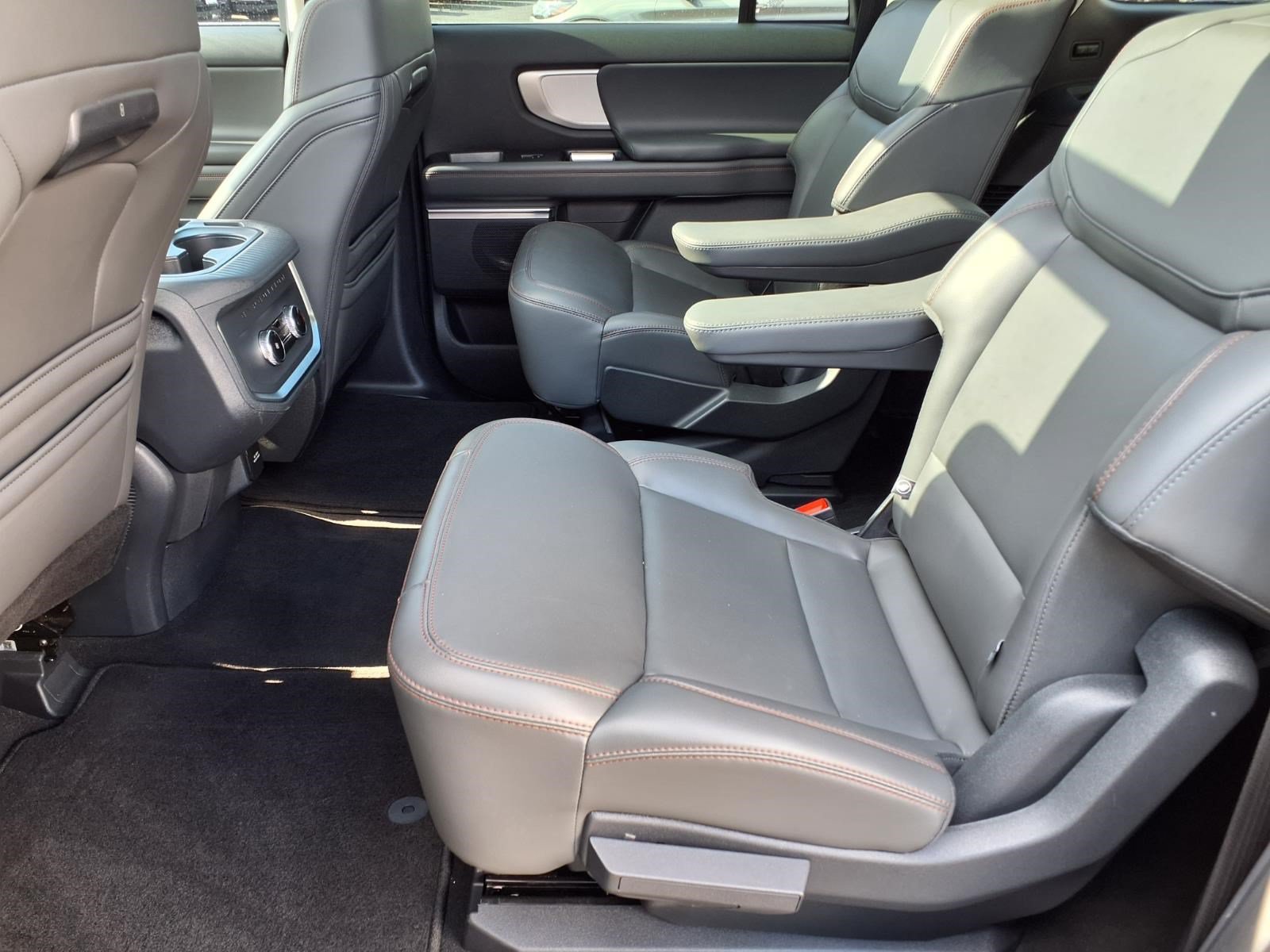 Certified 2025 Ford Expedition Max Active RWD image 11