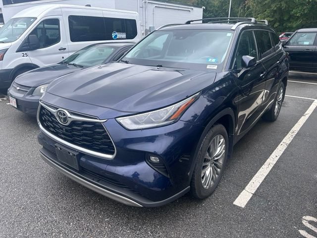 Used 2024 Toyota Highlander Platinum