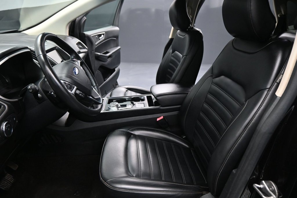 Certified 2019 Ford Edge SEL w/ Equipment Group 201A AWD/4WD image 10
