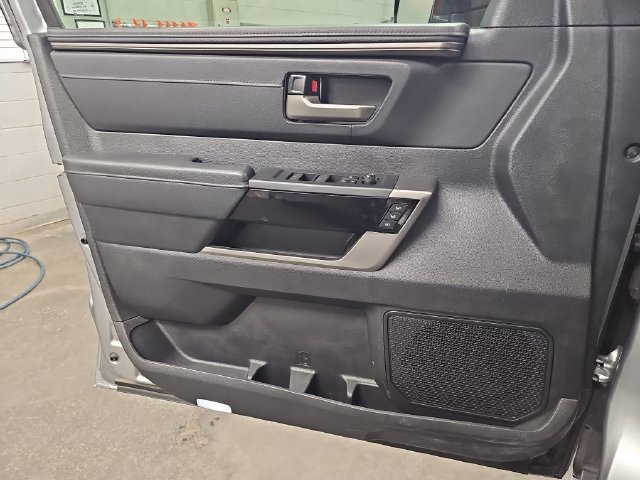 Used 2024 Toyota Tundra Limited AWD/4WD image 28