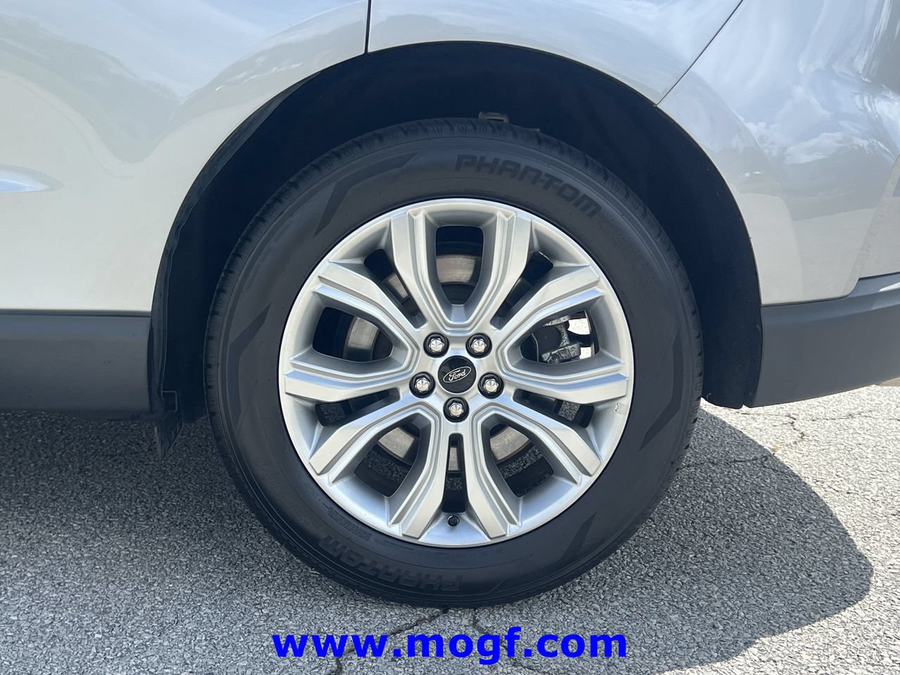 Certified 2024 Ford Edge Titanium AWD/4WD image 31