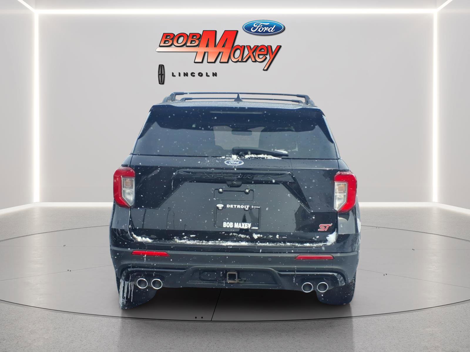 Certified 2023 Ford Explorer ST w/ Equipment Group 401A image 3