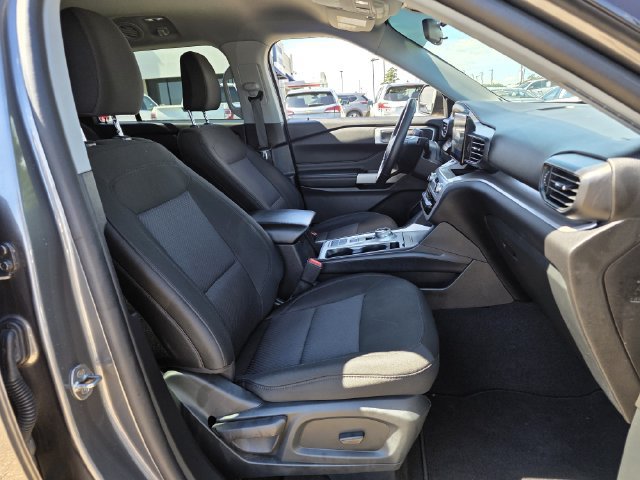 Certified 2023 Ford Explorer XLT RWD image 28
