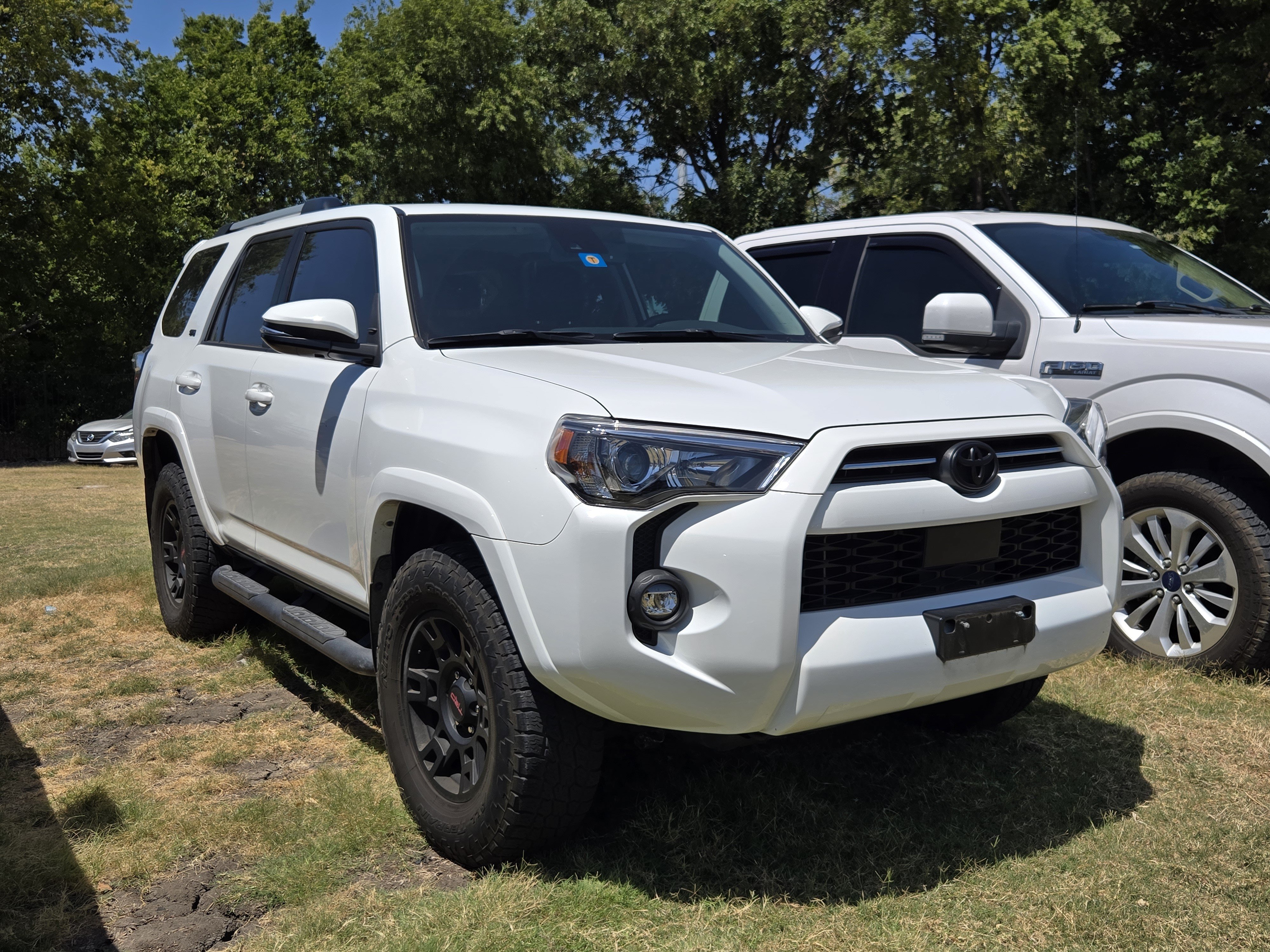Used 2023 Toyota 4Runner SR5 Premium w/ Moonroof Package AWD/4WD image 1