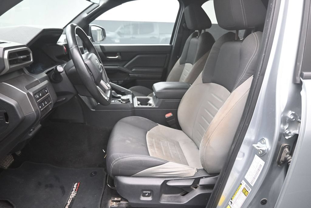 Used 2024 Toyota Tacoma TRD Off-Road AWD/4WD image 18