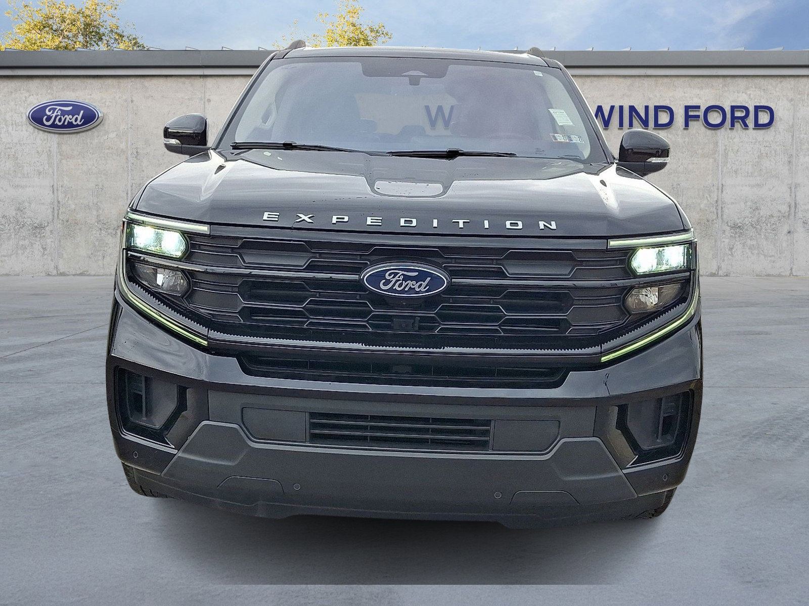 Certified 2025 Ford Expedition Active image 7