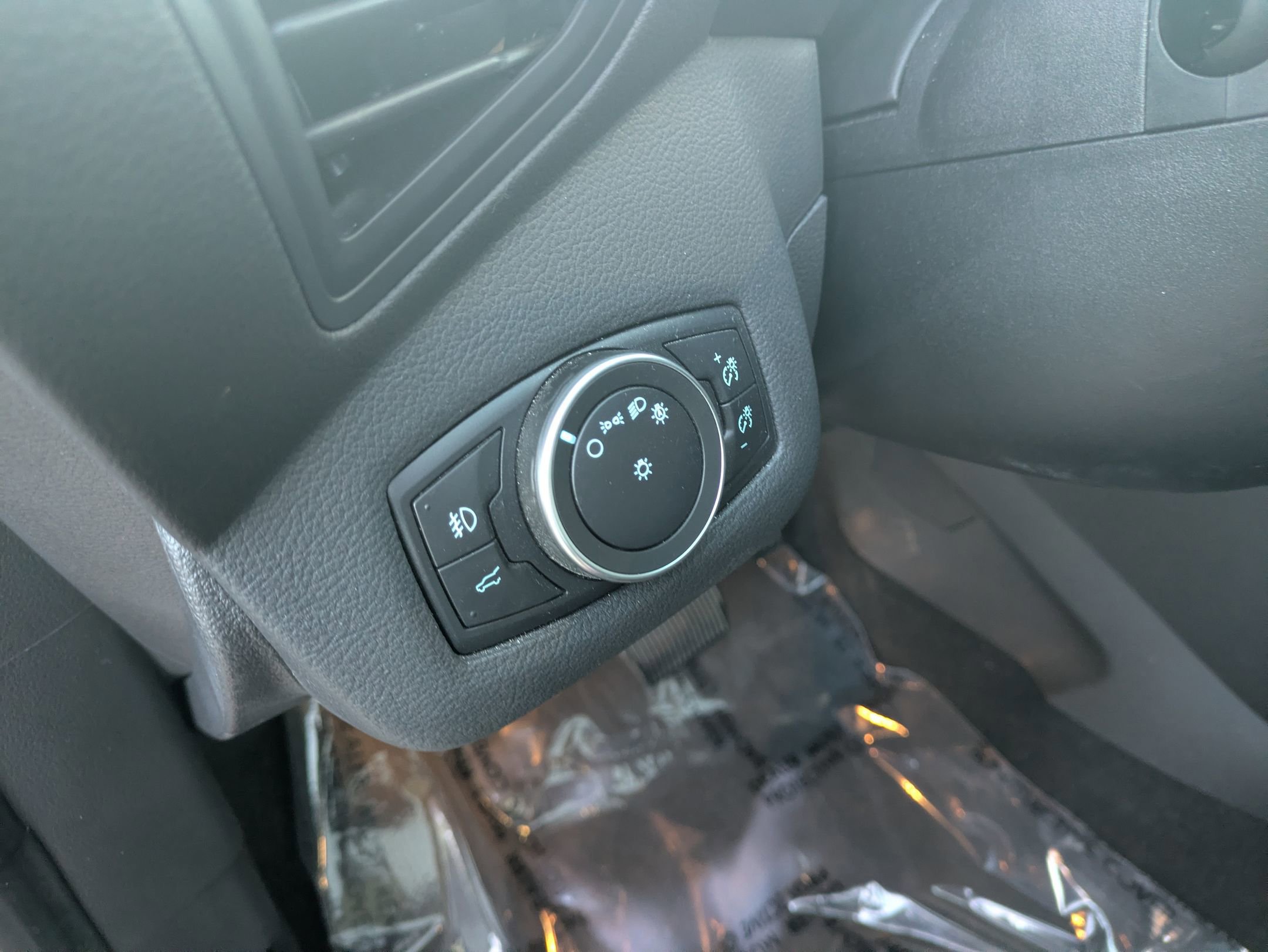 Certified 2019 Ford Escape SEL image 14