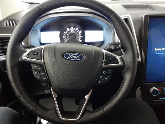 Certified 2024 Ford Edge SEL w/ Convenience Package AWD/4WD image 3