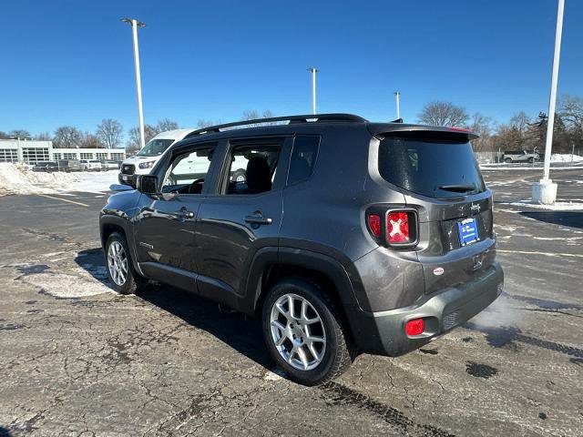 Used 2020 Jeep Renegade Latitude w/ Cold Weather Group image 5