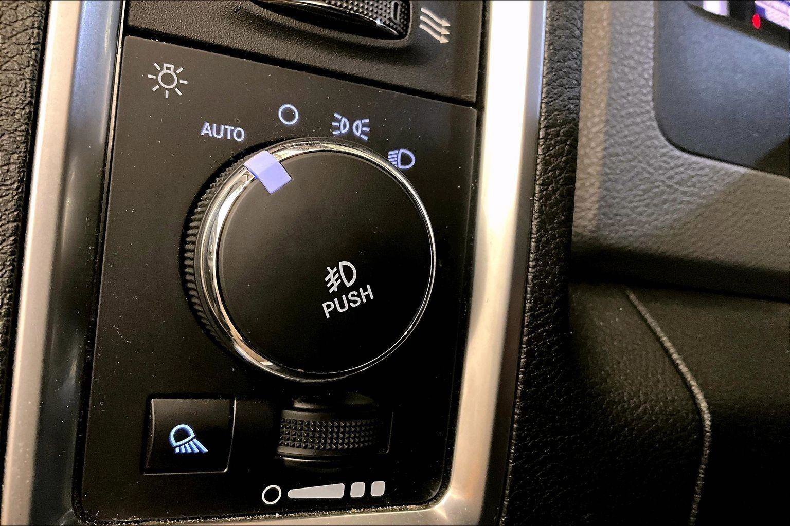 Used 2019 RAM 1500 Classic Warlock image 30