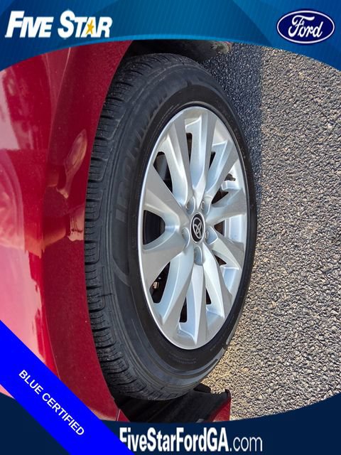 Used 2020 Toyota Camry LE FWD image 11