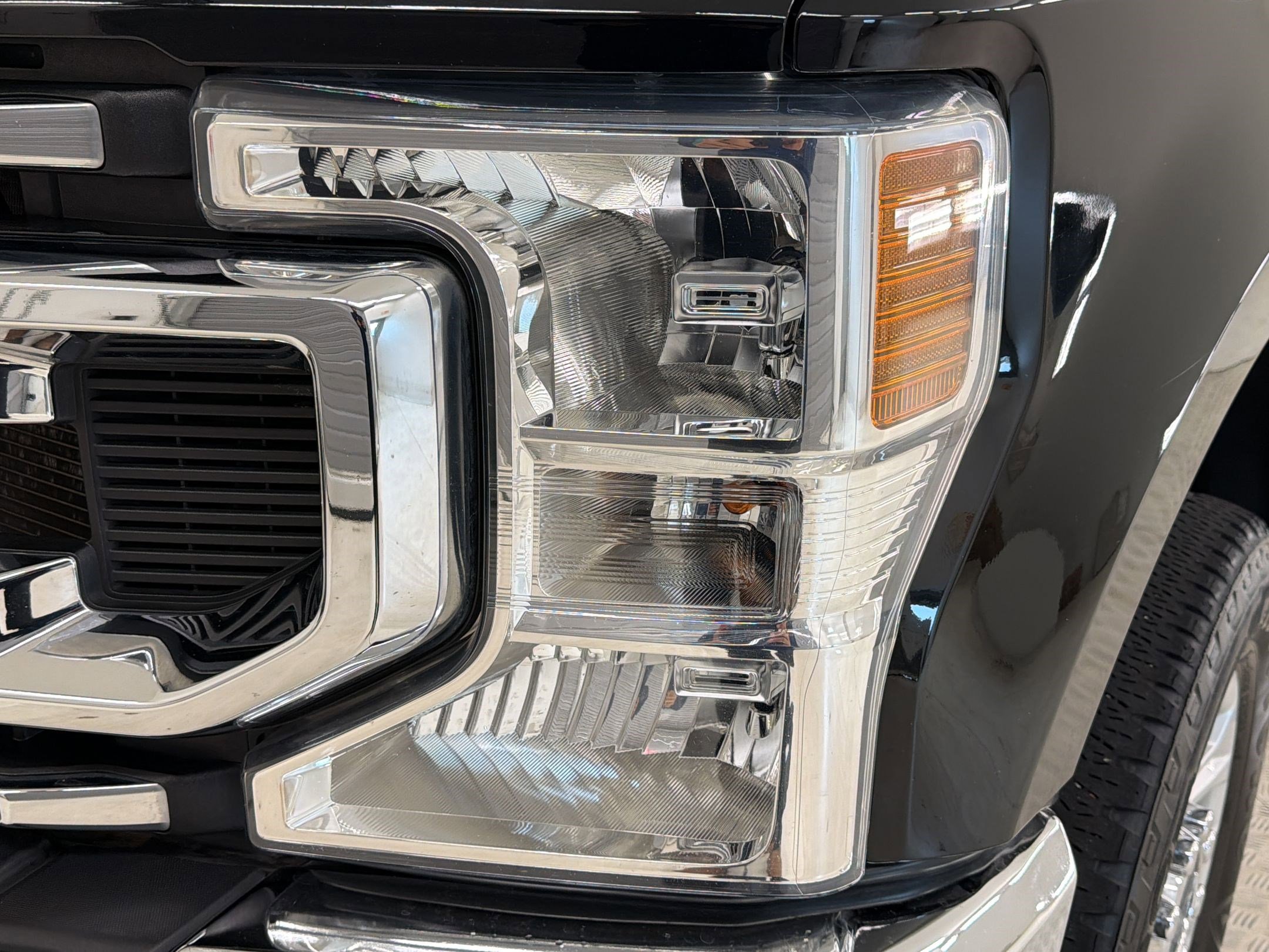 Certified 2022 Ford F250 XLT AWD/4WD image 11