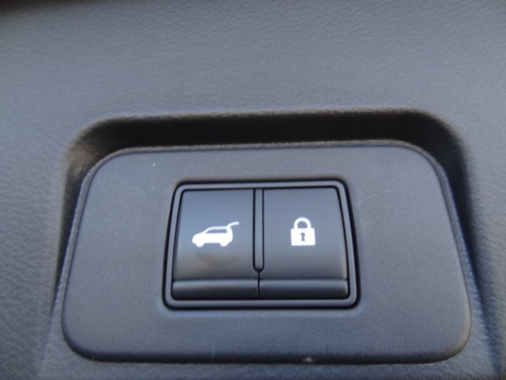 Used 2021 Nissan Rogue SL FWD image 12