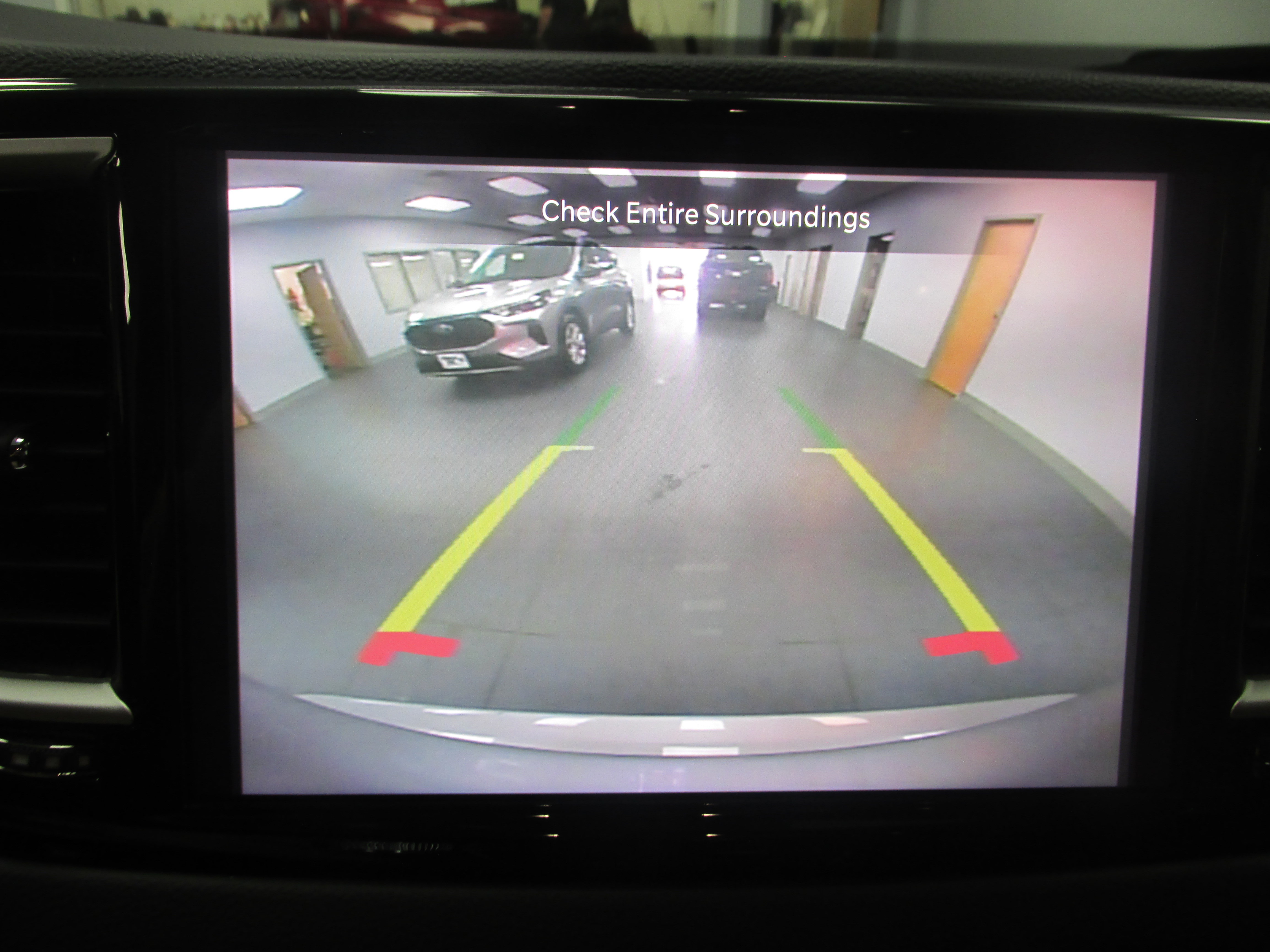 Used 2023 Chrysler Pacifica Touring-L FWD image 33