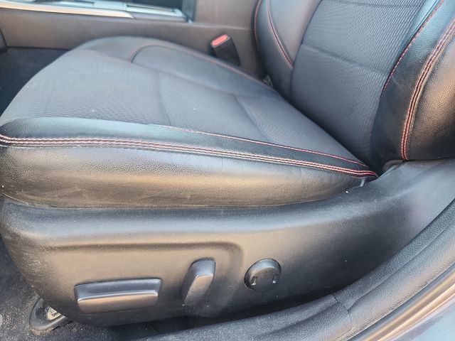 Used 2017 Toyota Camry SE w/ Moonroof Package FWD image 23