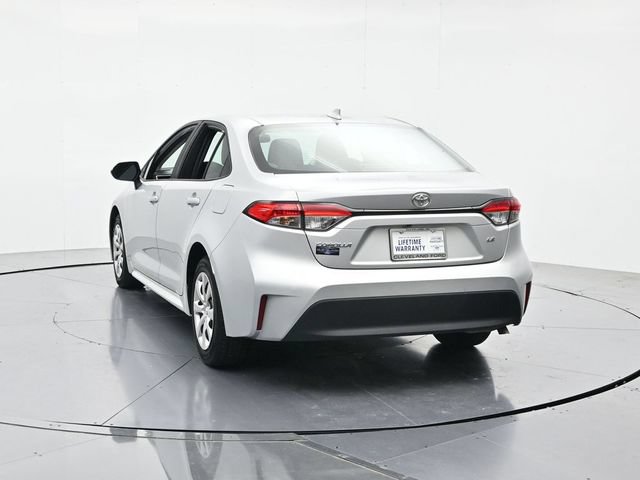 Used 2024 Toyota Corolla LE FWD image 3