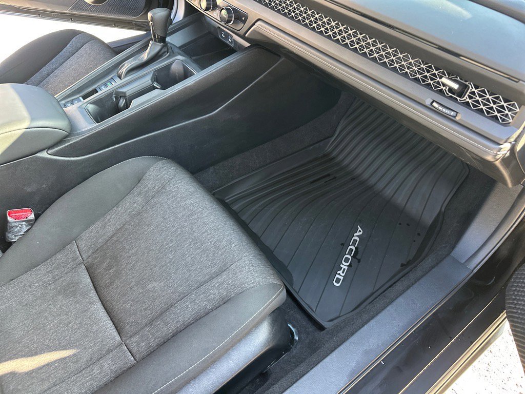 Used 2023 Honda Accord EX image 28