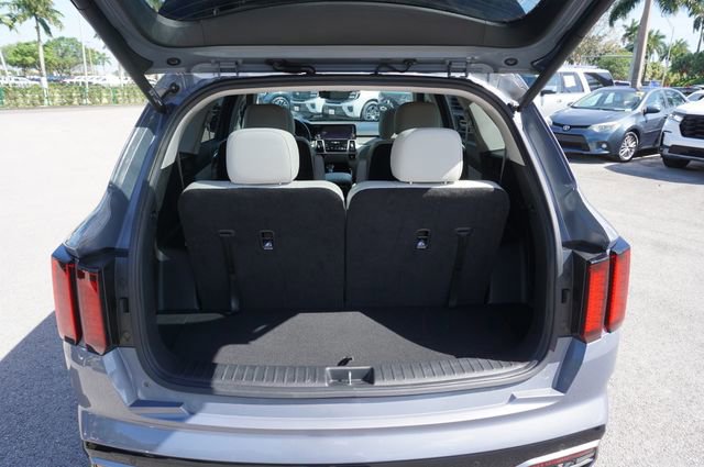 Used 2023 Kia Sorento EX w/ Panoramic Sunroof Package FWD image 25