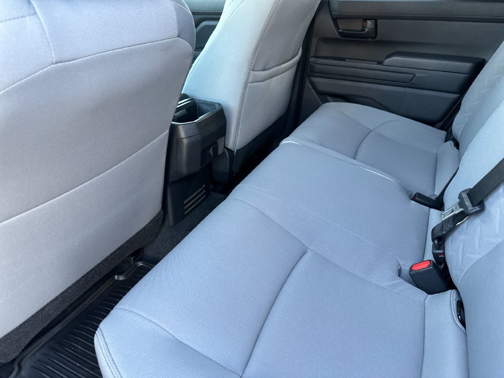 Used 2024 Toyota Tacoma SR5 AWD/4WD image 11