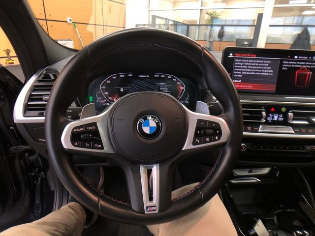 Used 2022 BMW X4 M40i image 13