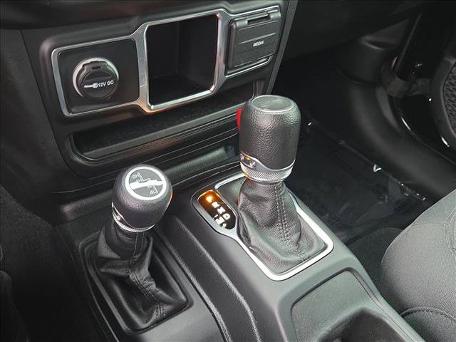 Used 2023 Jeep Wrangler Sport AWD/4WD image 12