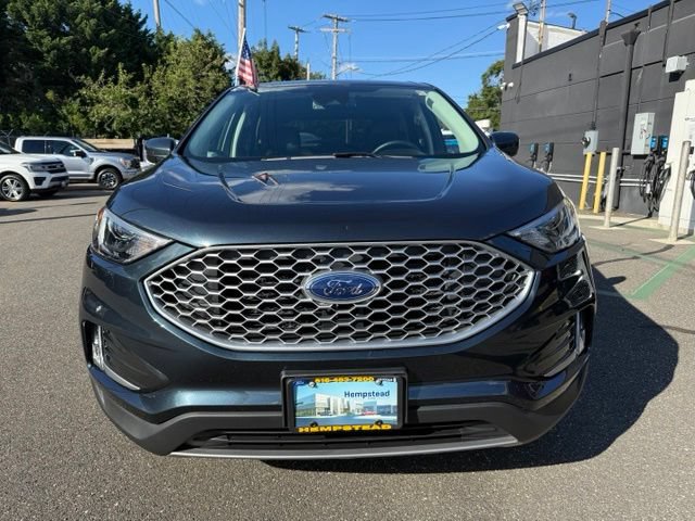 Certified 2024 Ford Edge SEL w/ Convenience Package AWD/4WD image 2
