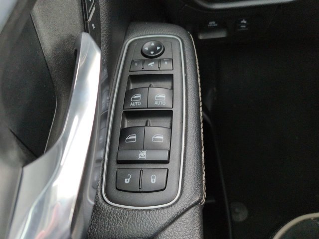 Used 2022 RAM 1500 Laramie AWD/4WD image 24