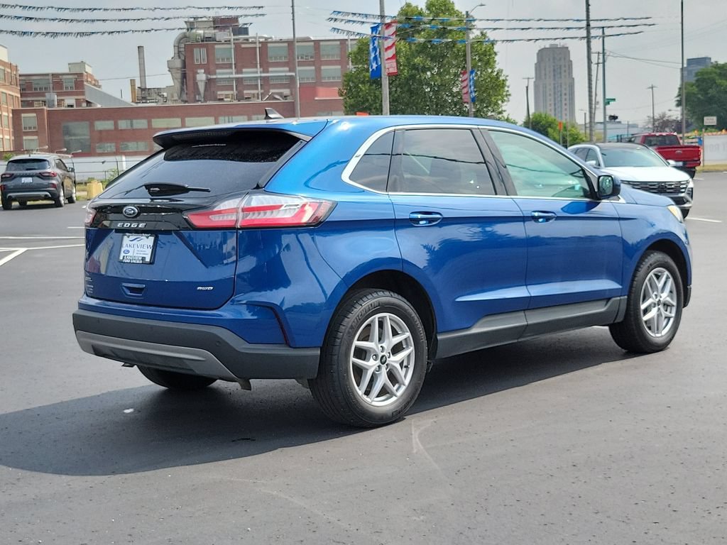 Certified 2023 Ford Edge SEL w/ Convenience Package AWD/4WD image 3