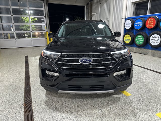 Certified 2024 Ford Explorer XLT w/ Equipment Group 202A AWD/4WD image 9