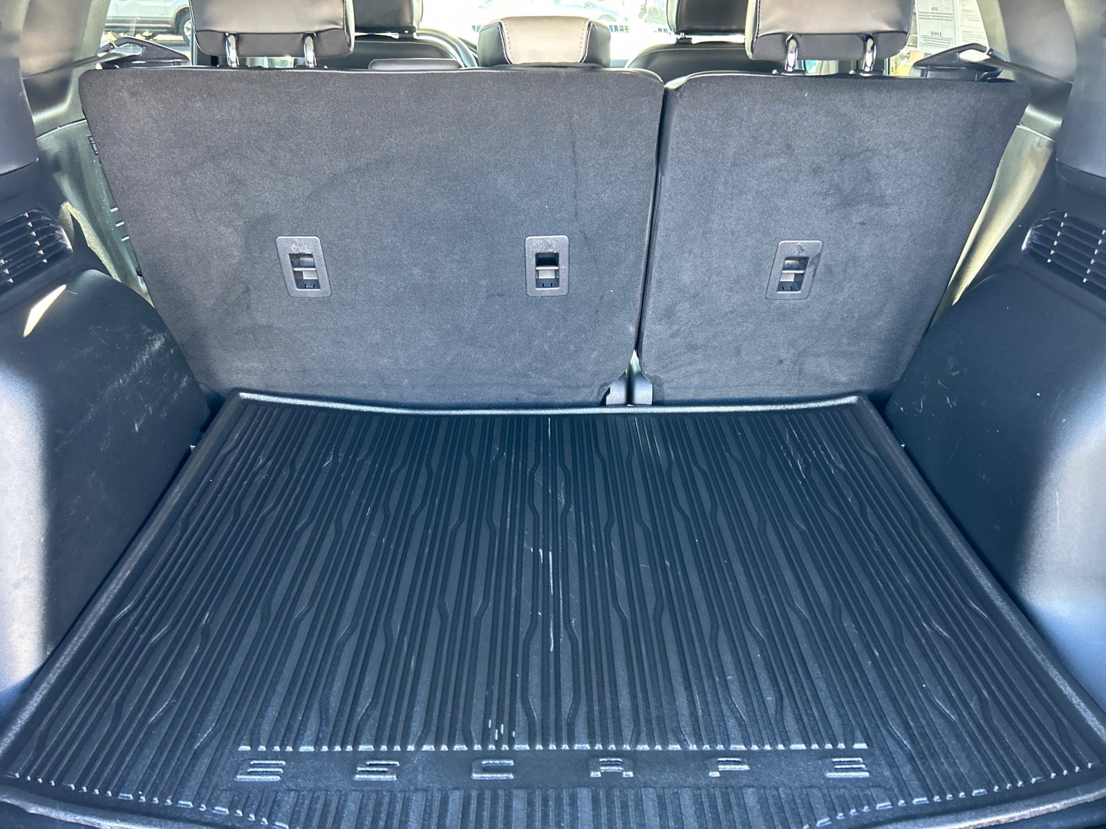 Certified 2025 Ford Escape Platinum image 13