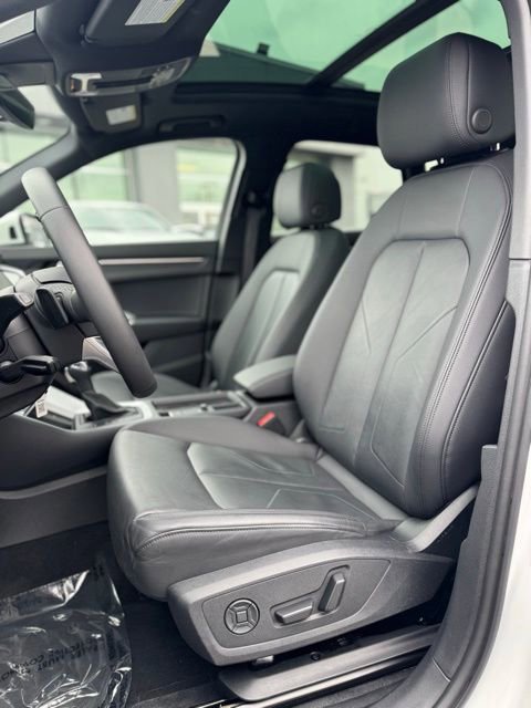 Used 2025 Audi Q3 2.0T Premium AWD/4WD image 14