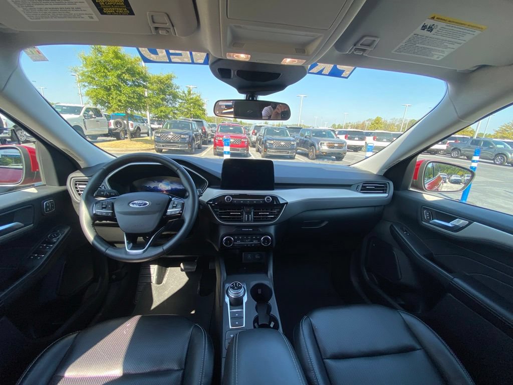 Certified 2022 Ford Escape SEL w/ Technology Package AWD/4WD image 26