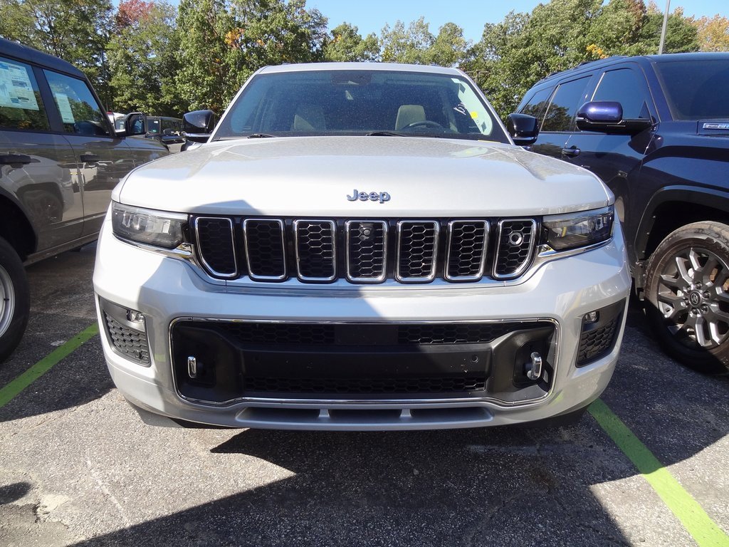 Used 2021 Jeep Grand Cherokee L Overland w/ Advanced Protech Group III image 3