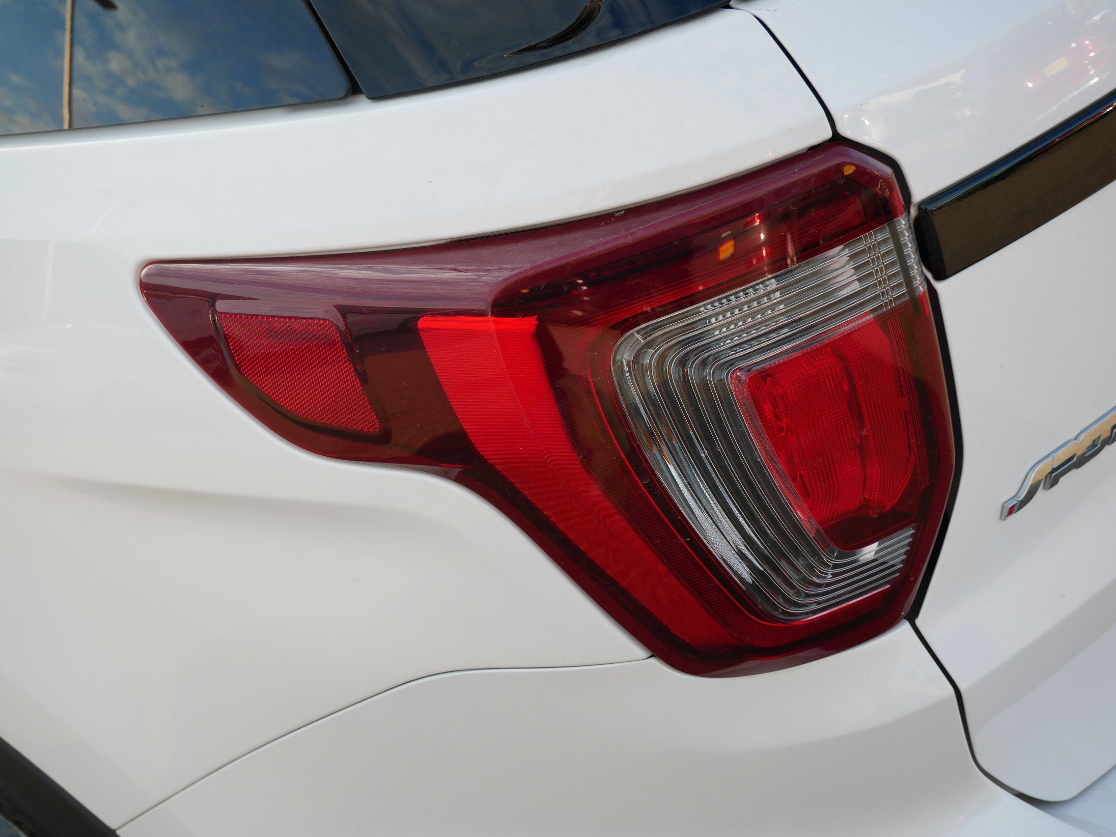 Certified 2017 Ford Explorer Sport w/ Equipment Group 401A image 18