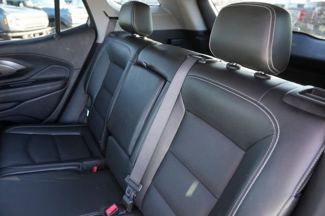 Used 2023 GMC Terrain SLT w/ Tech Package image 14