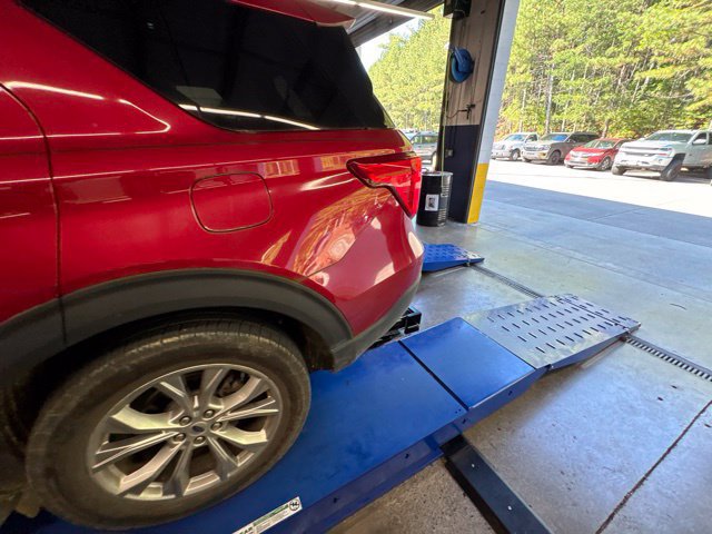 Certified 2021 Ford Explorer Limited w/ Equipment Group 301A AWD/4WD image 12
