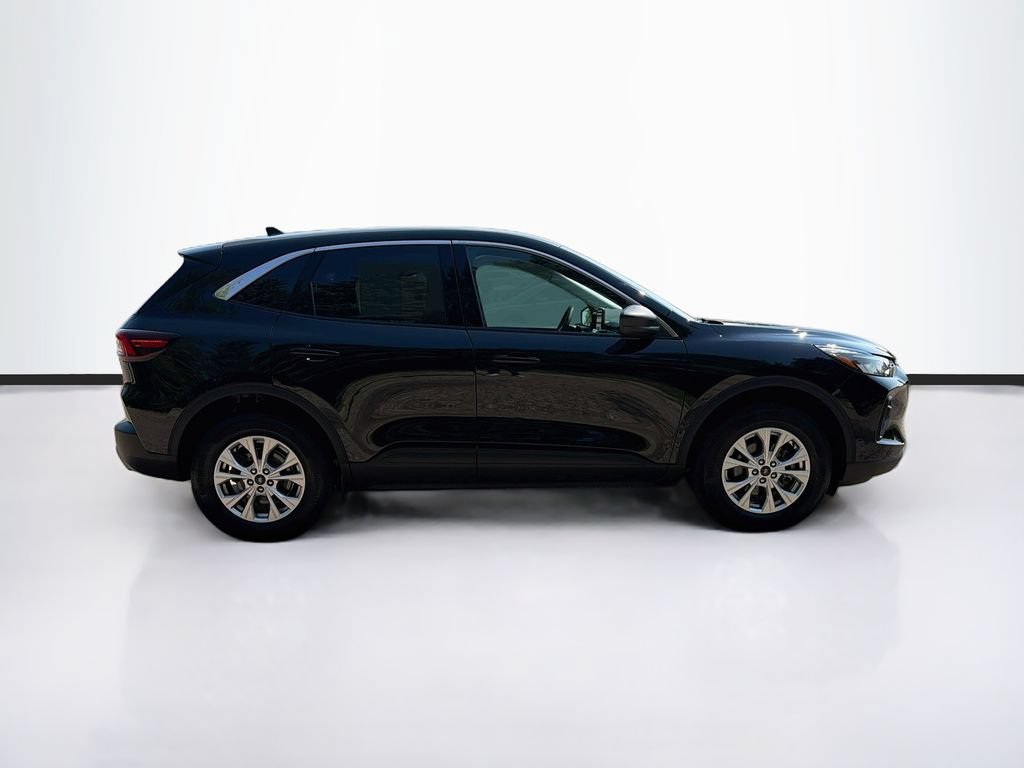 Certified 2024 Ford Escape Active AWD/4WD image 4