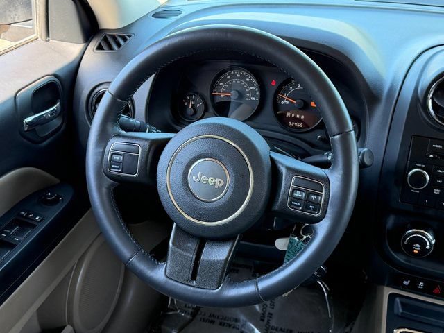 Used 2017 Jeep Patriot Latitude FWD image 16