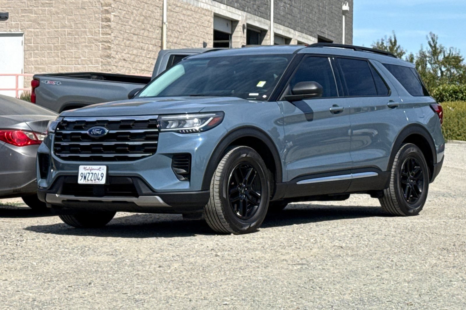 Certified 2025 Ford Explorer Active RWD image 8
