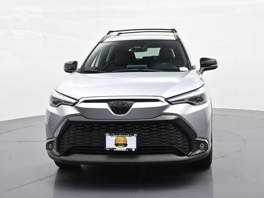 Used 2025 Toyota Corolla Cross AWD Hybrid w/ Convenience Package image 3