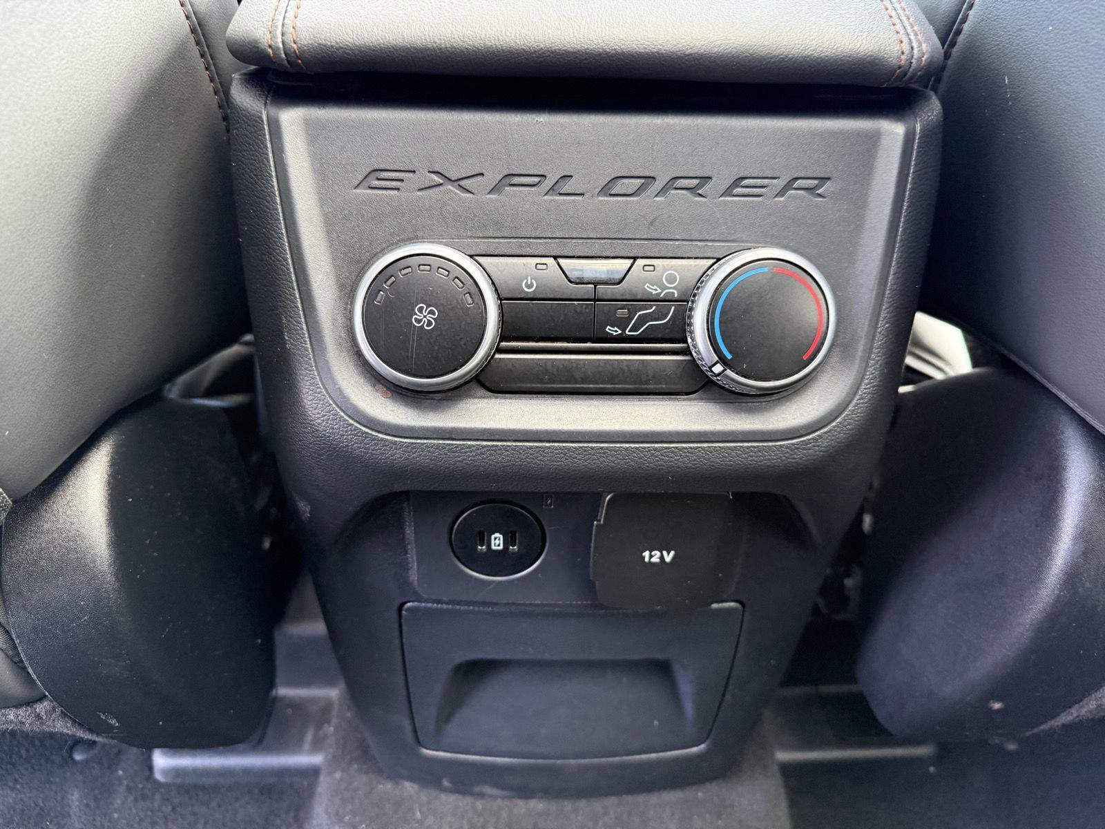 Certified 2025 Ford Explorer Active w/ Active Comfort Package image 13