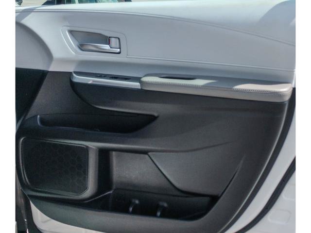 Used 2025 Toyota Sienna XLE FWD image 12