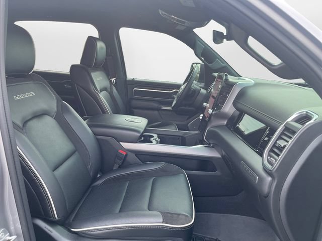 Used 2025 RAM 1500 Laramie w/ Night Edition AWD/4WD image 15
