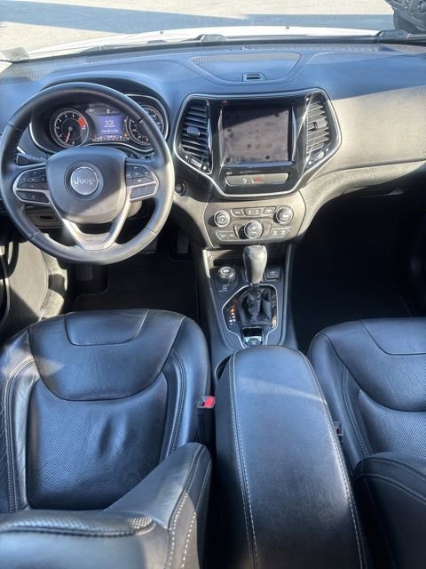Used 2019 Jeep Cherokee Limited AWD/4WD image 32