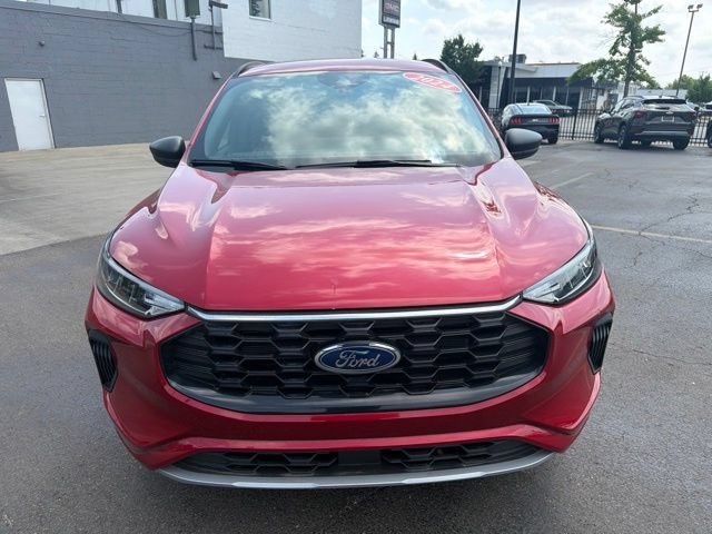Certified 2024 Ford Escape ST-Line w/ Tech Pack #1 AWD/4WD image 8