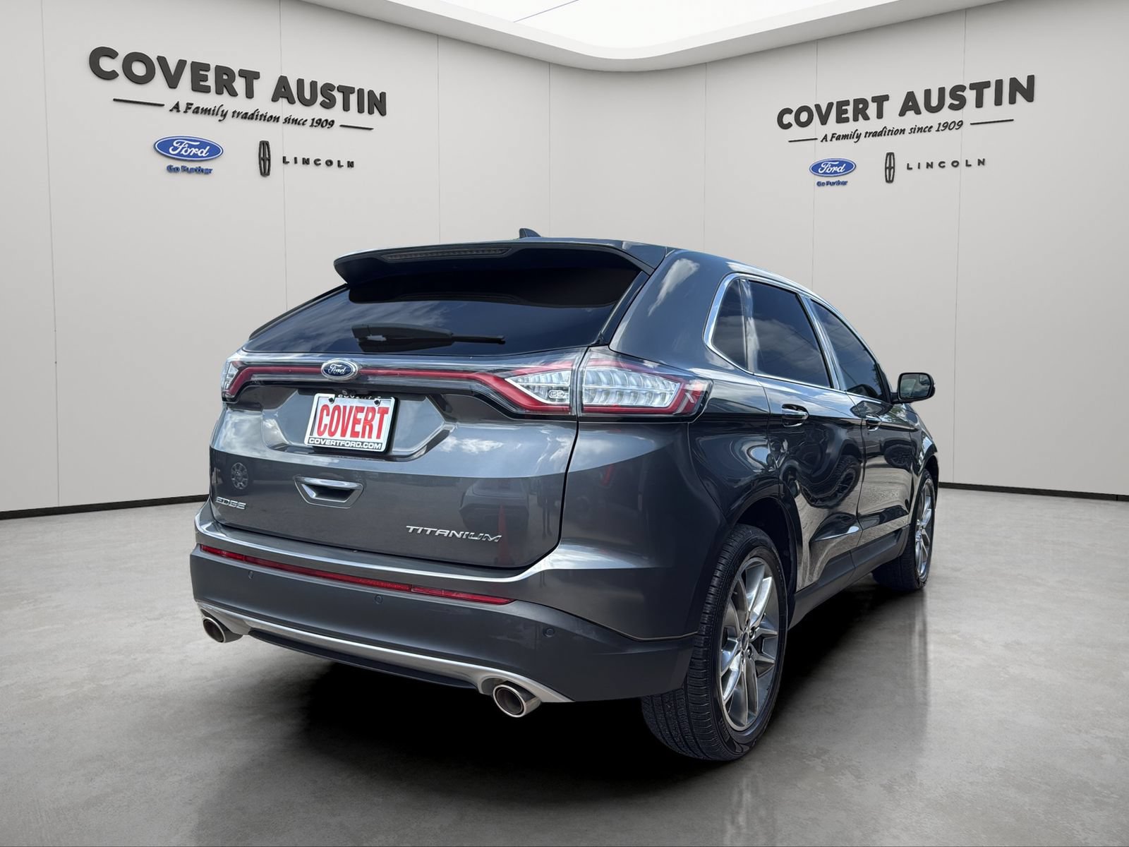Certified 2018 Ford Edge Titanium w/ Equipment Group 301A FWD image 5