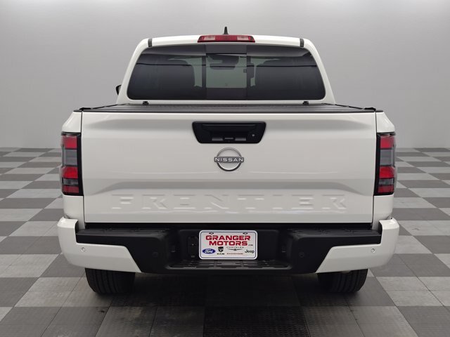 Used 2024 Nissan Frontier SL w/ Technology Package AWD/4WD image 24