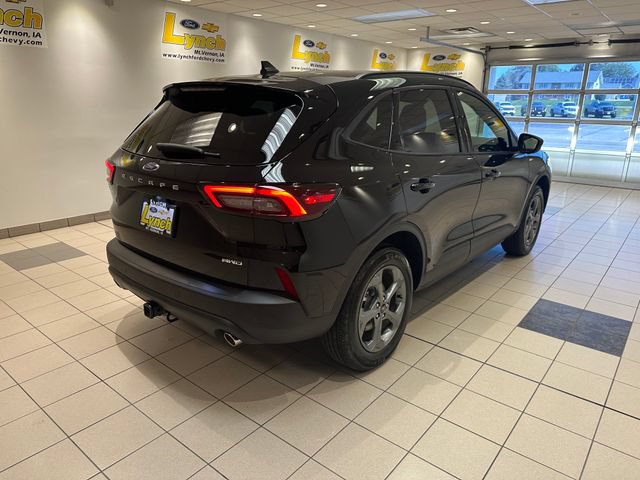 Certified 2026 Ford Escape ST-Line Select w/ Equipment Group 401A AWD/4WD image 23