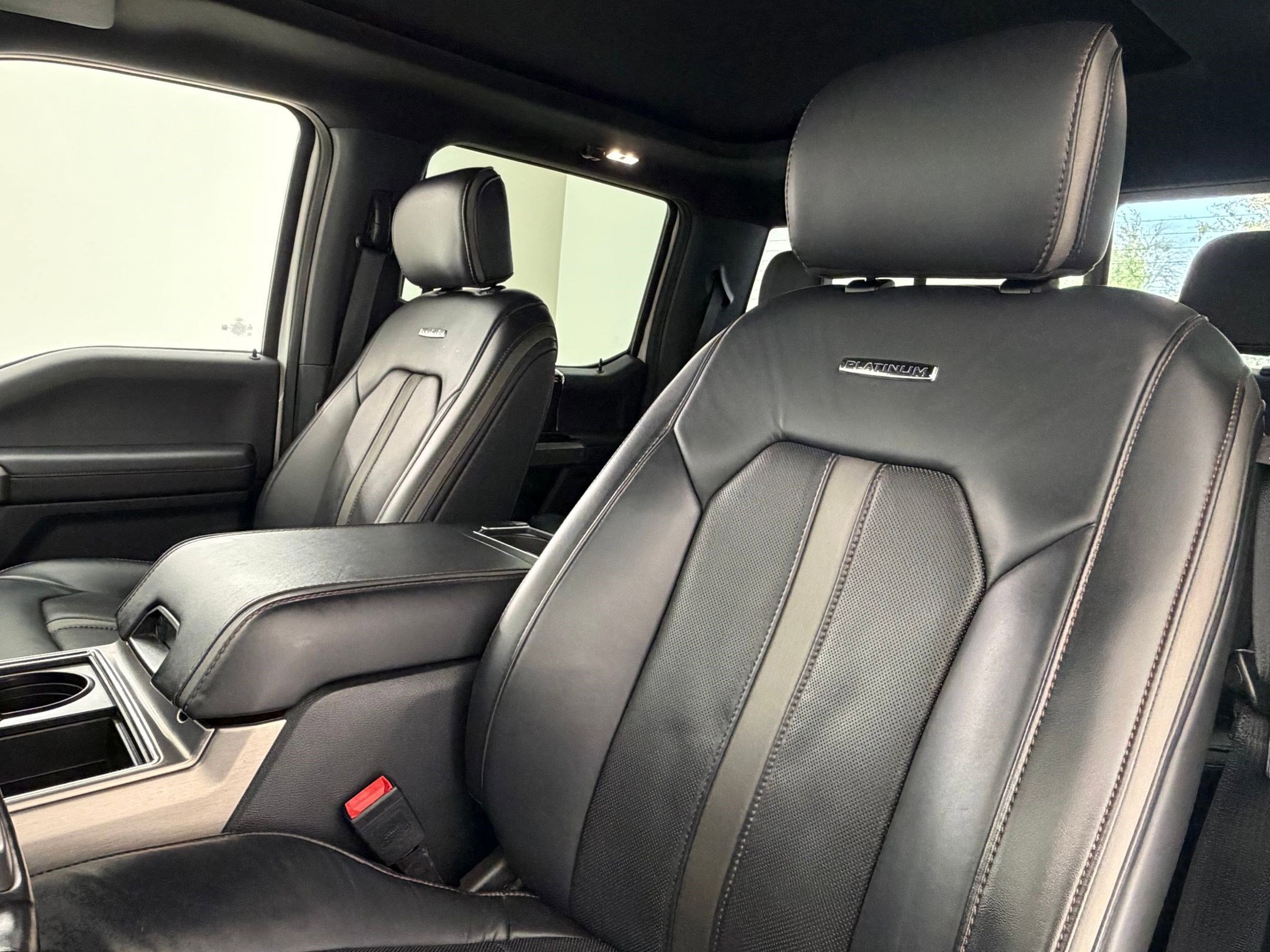 Certified 2022 Ford F450 Platinum w/ FX4 Off-Road Package image 25