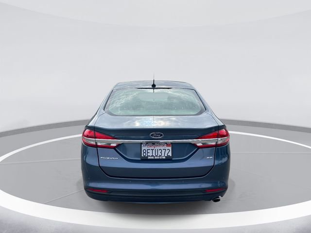 Certified 2018 Ford Fusion SE FWD image 4